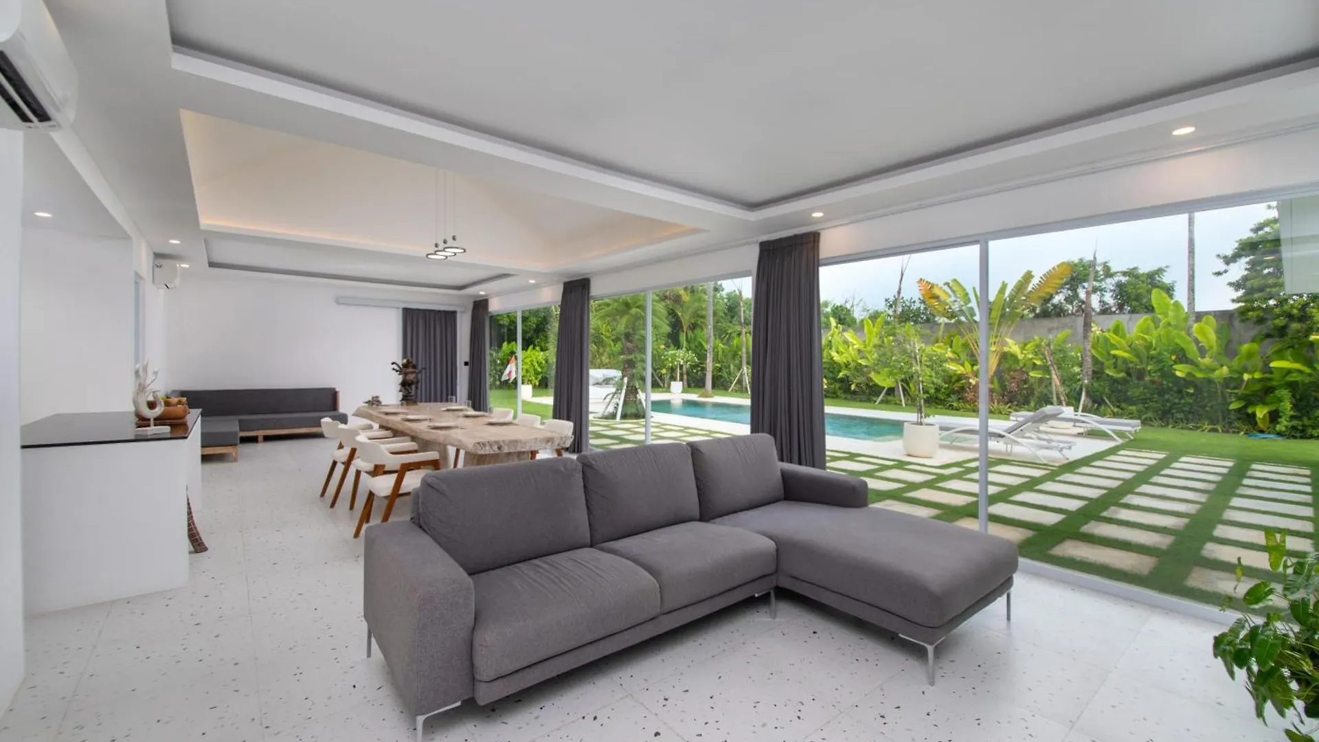 Villa Vulla Seminyak
