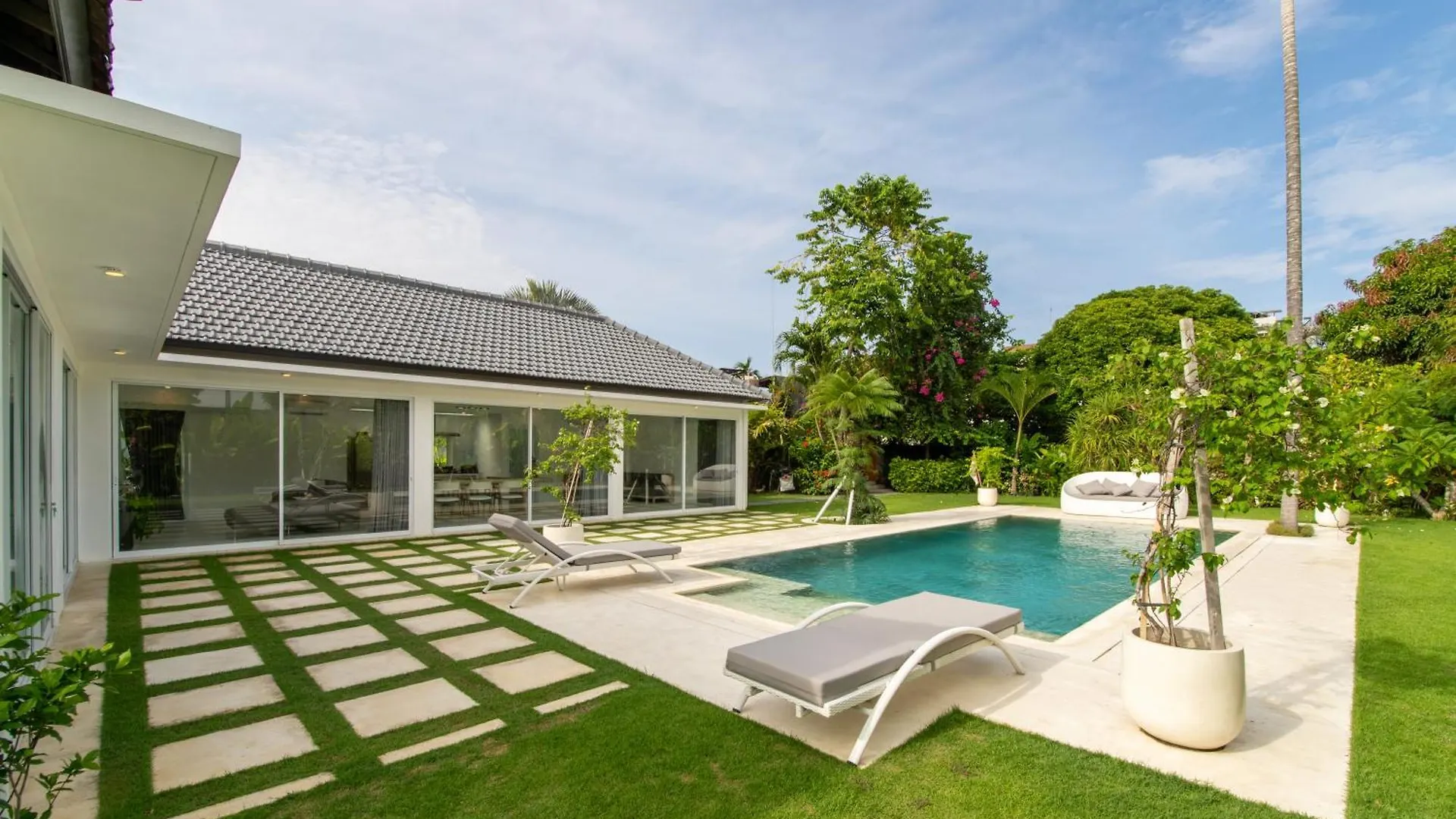 Villa Vulla Seminyak