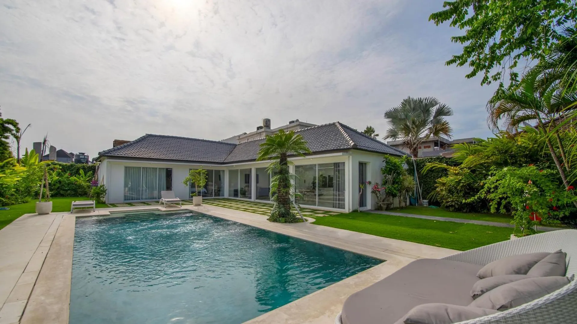 Villa Vulla Seminyak